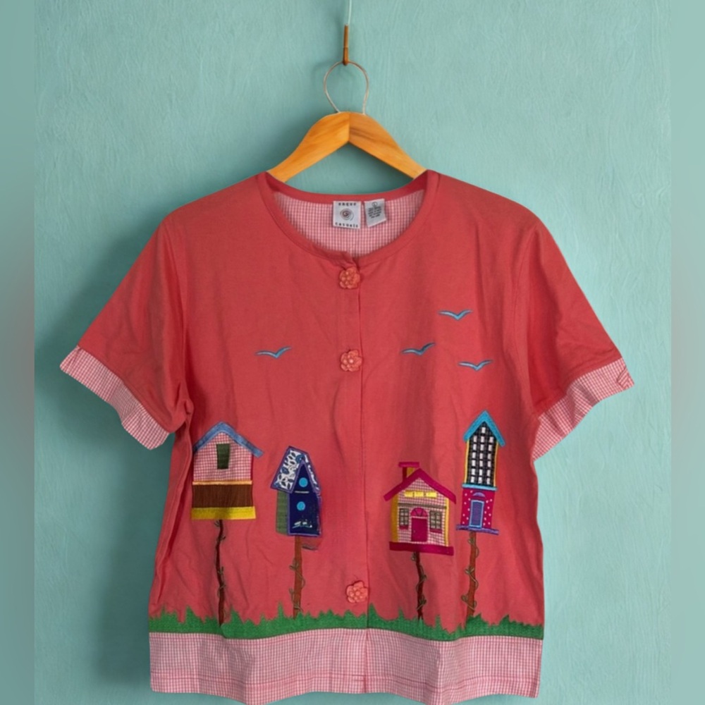 Onque Casuals Salmon colored Woman’s Top. Size Large.